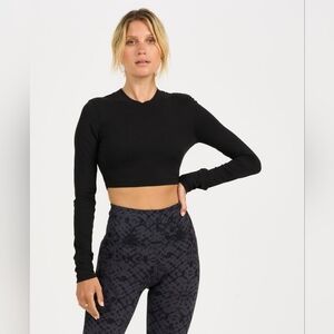 VUORI Long Sleeve Lux Crop Tee Size Medium